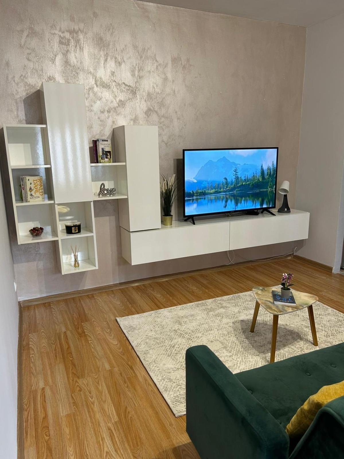 Luxury Studio Ploieşti Eksteriør bilde